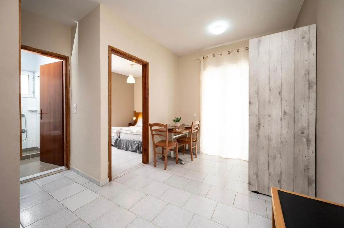 Image 4 of Manias Apartments