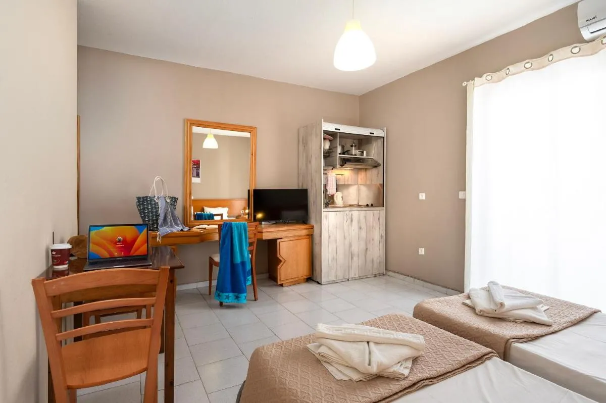Image 2 of Manias Apartments