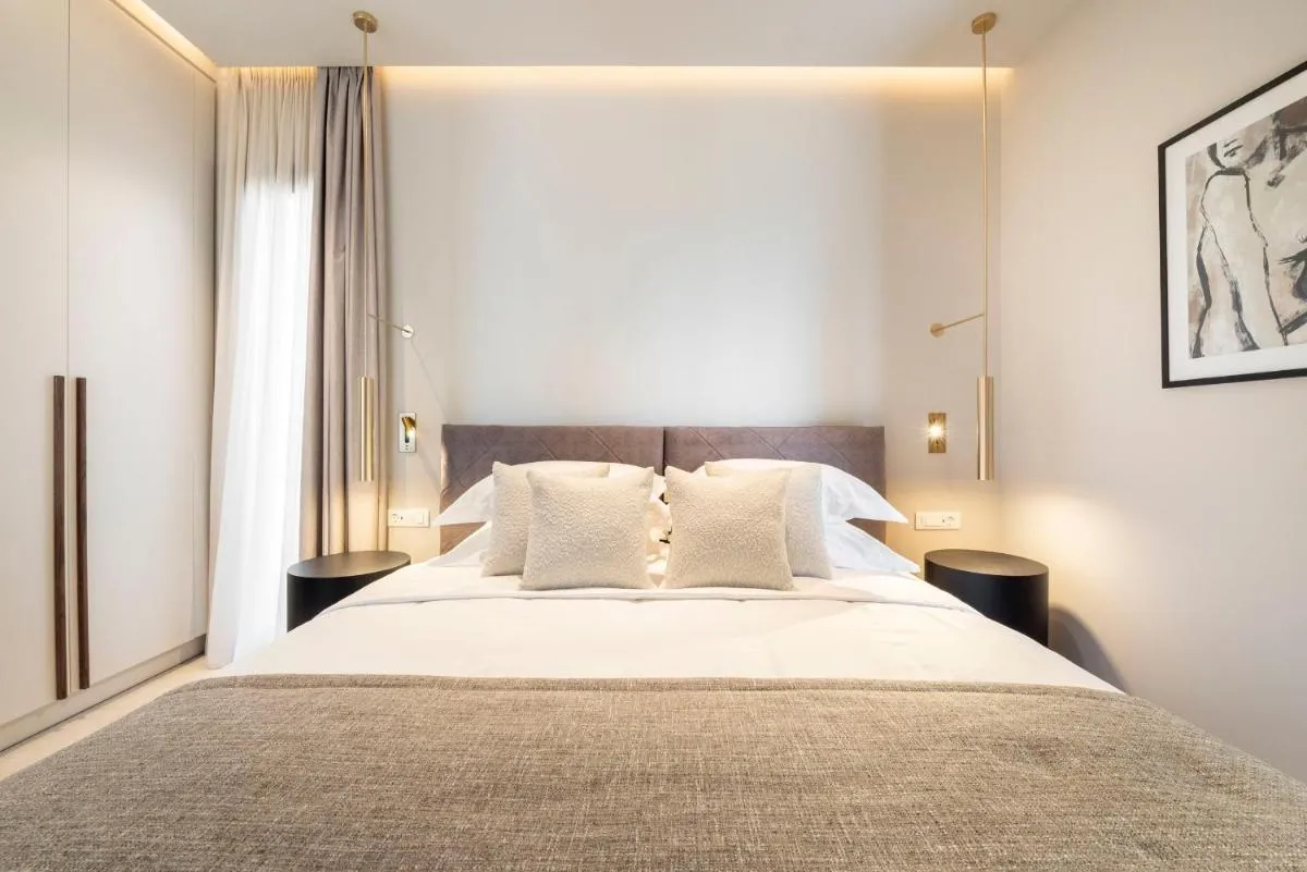 Image 2 of Maravilla Luxury Living