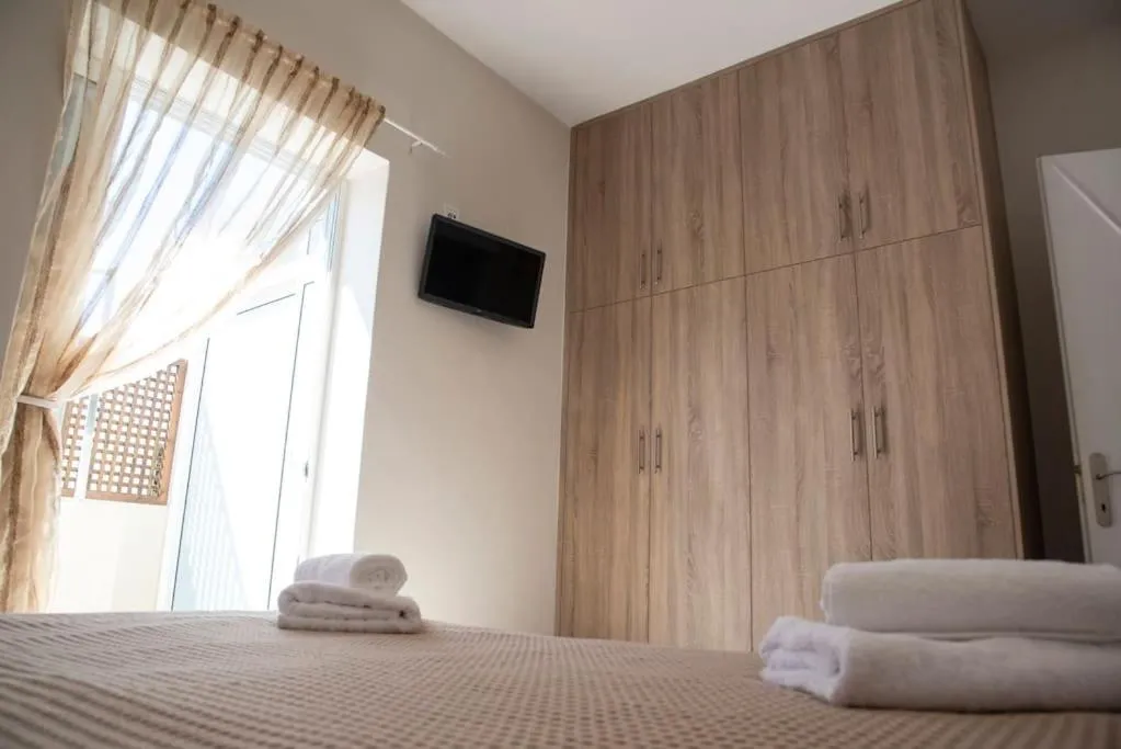 Image 2 of Mariangelas House