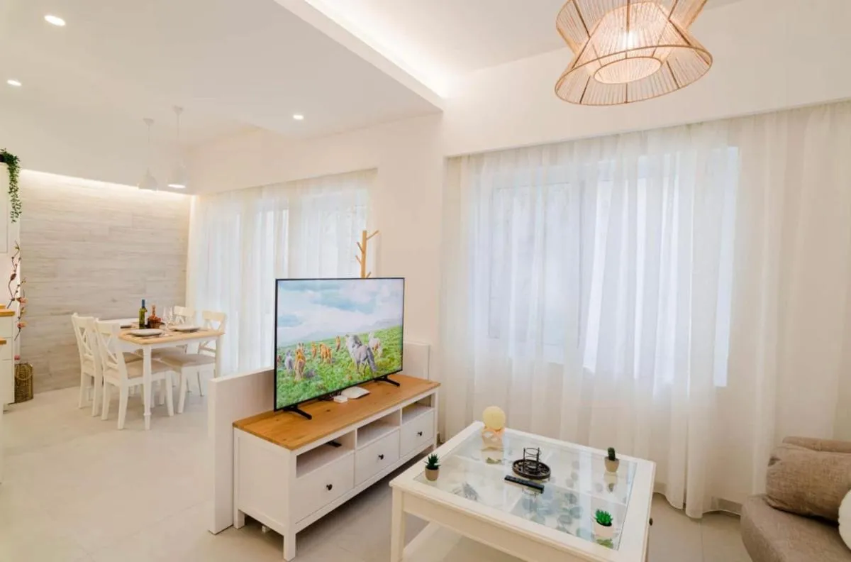 Image 4 of Old town luxury apartment