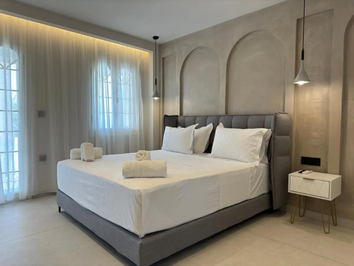 Image 6 of Old town luxury apartment 3