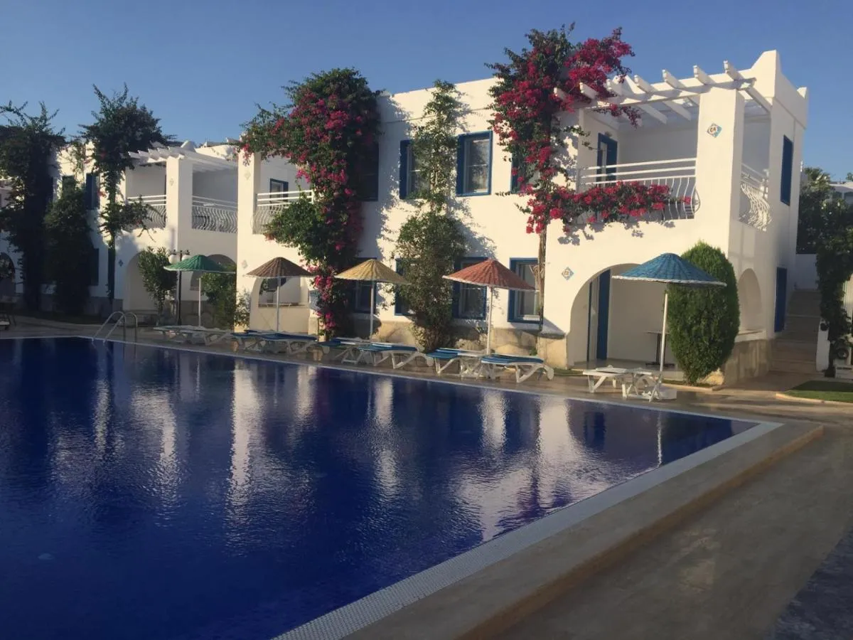 Image 4 of Paradise Apart Hotel
