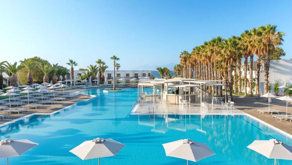 Image 2 of Porto Bello Beach Hotel