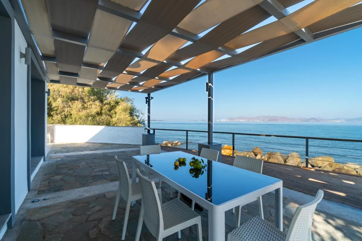 Image 6 of Seaside Private Beach Villa 3BR w 3,5 BA