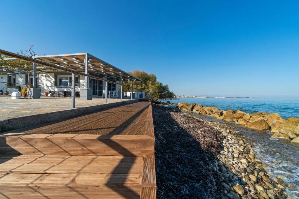Image of Seaside Private Beach Villa 3BR w 3,5 BA