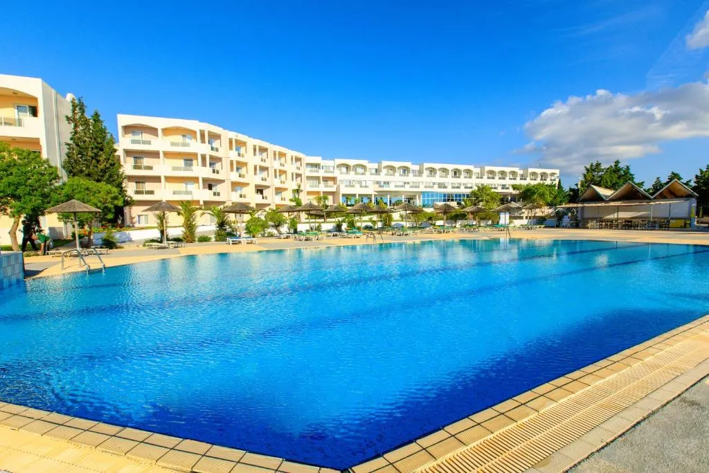 Image of Sovereign Beach Hotel