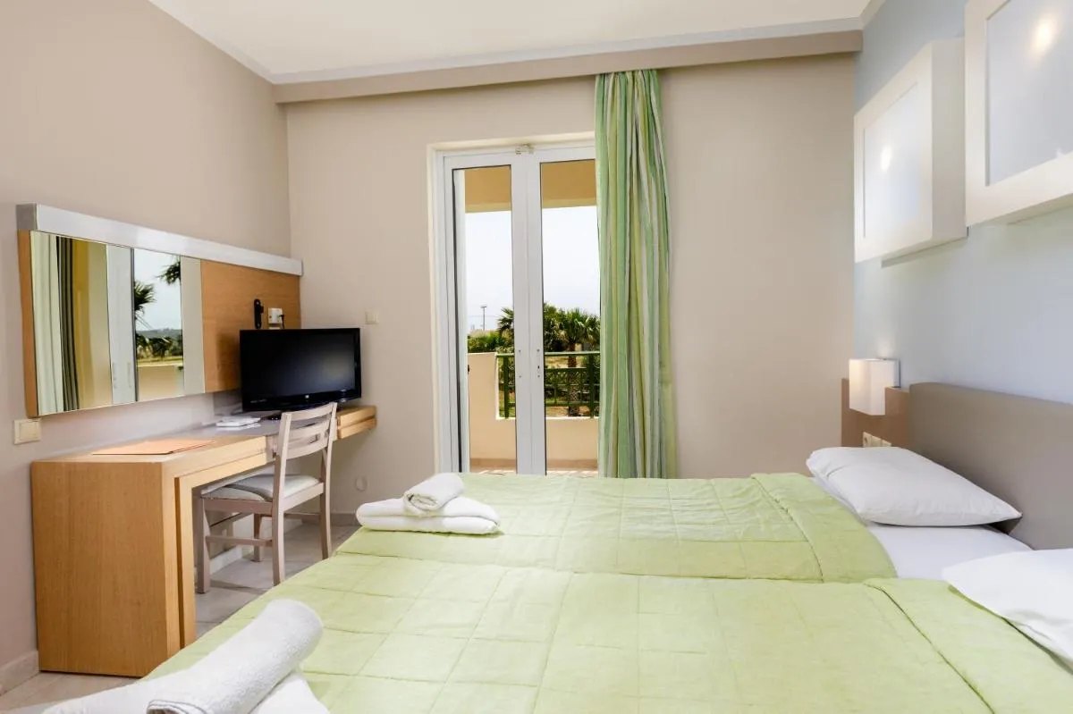Image 4 of Sovereign Beach Hotel