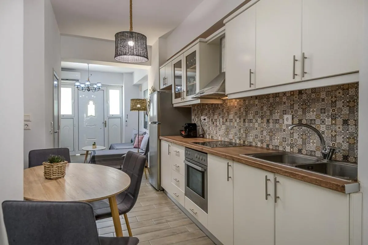 Image 1 of Suites 33