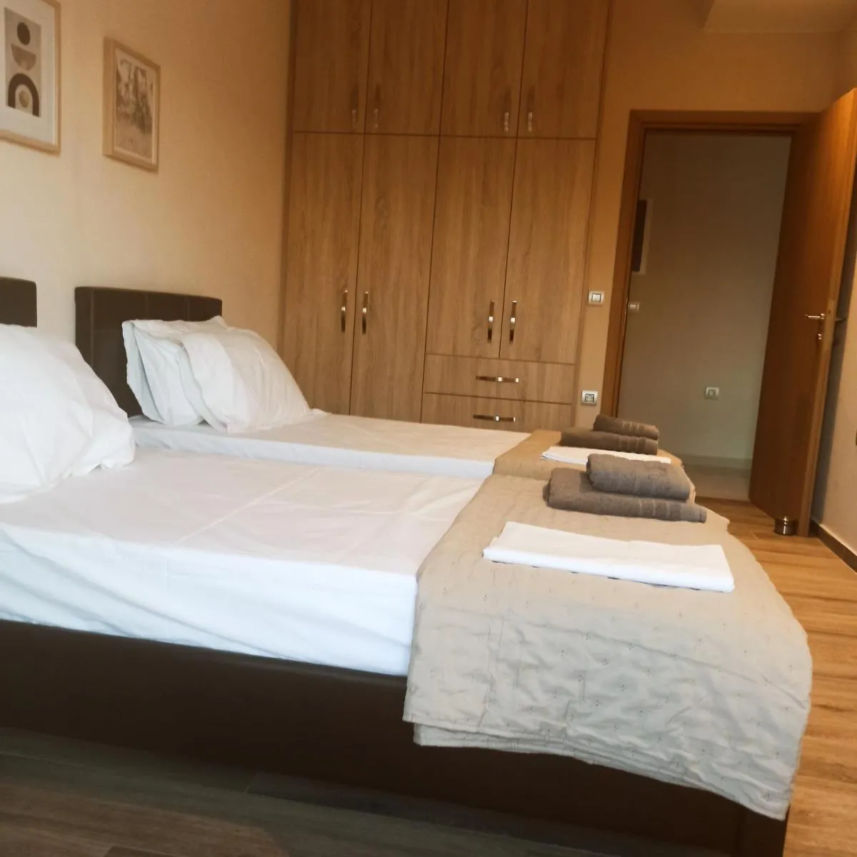 Image 3 of The Twins Apartment 1
