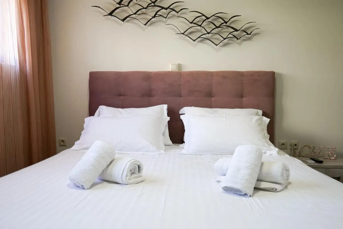 Image 3 of Theo and MS Luxurious Apartments