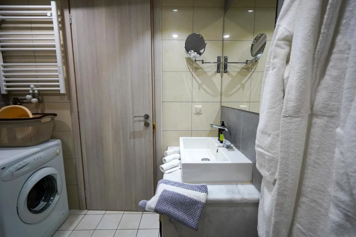 Image 5 of Theo and MS Luxurious Apartments