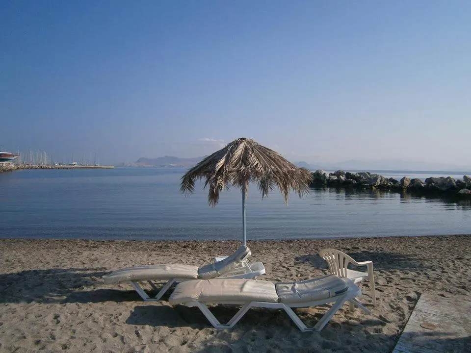 Image 4 of Theodorou Beach Hotel Apartments