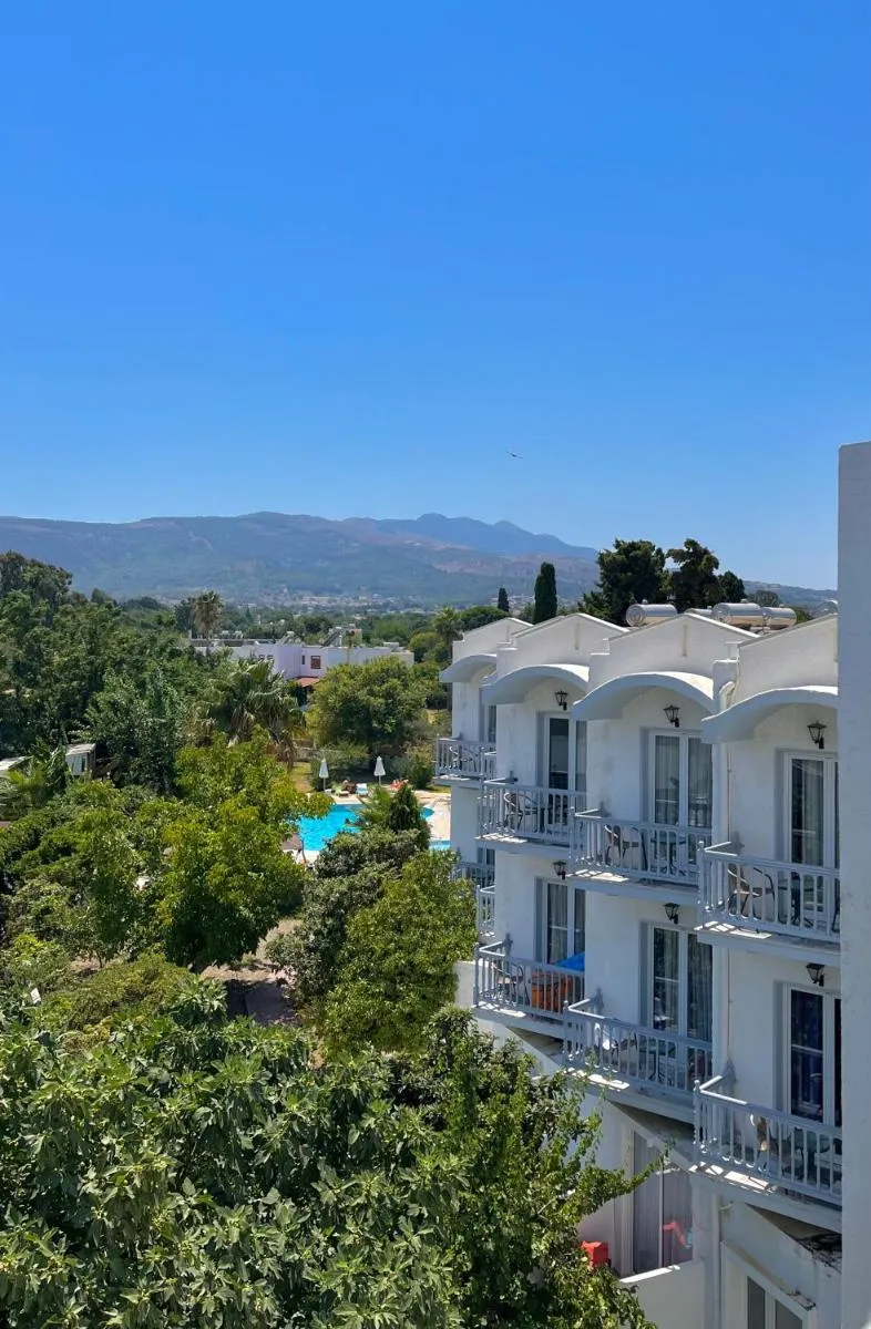 Image 6 of Theodorou Beach Hotel Apartments