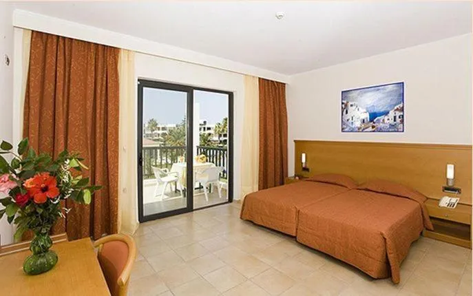 Image 5 of Tigaki Beach Hotel