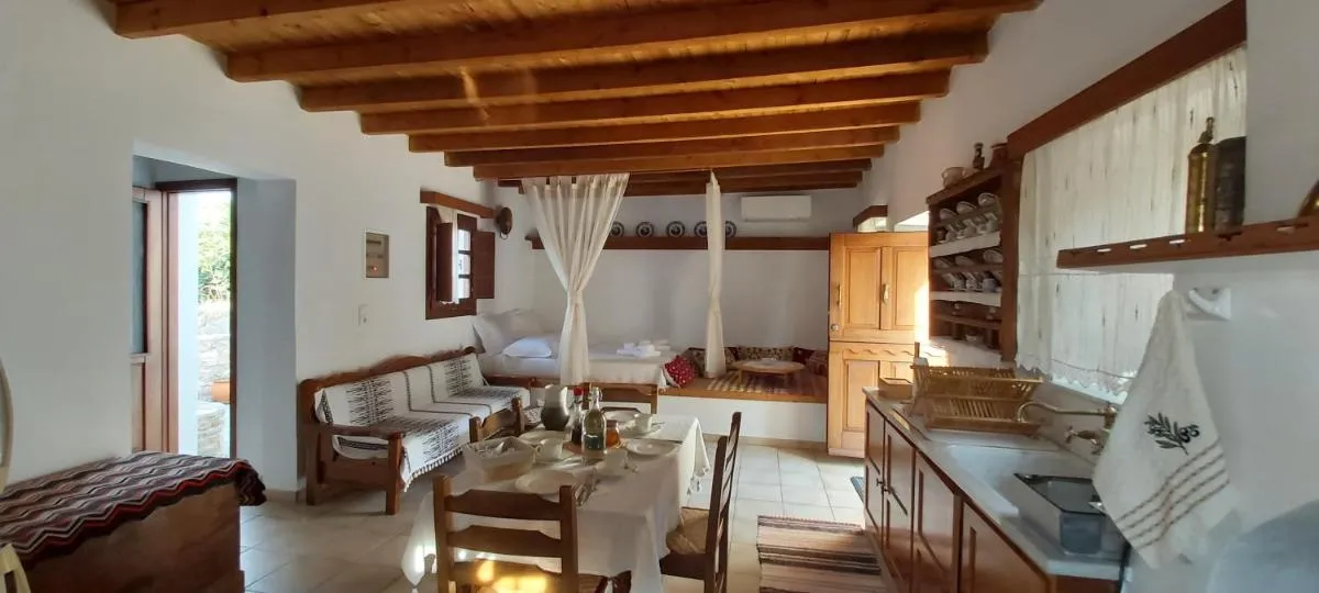 Image 5 of Traditional house in Asfendiou