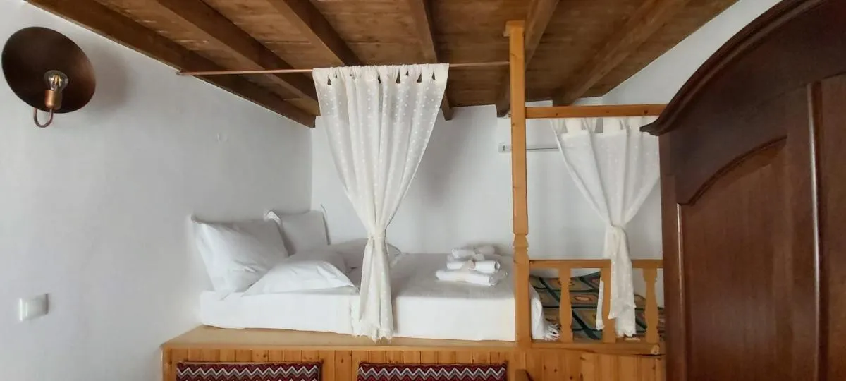 Image 2 of Traditional house in Asfendiou