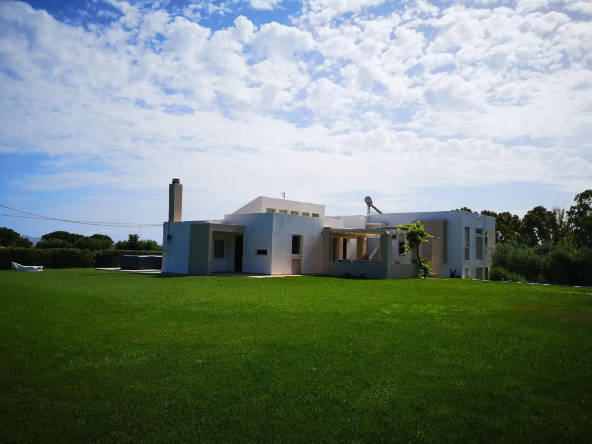 Image 4 of Villa Leonidas