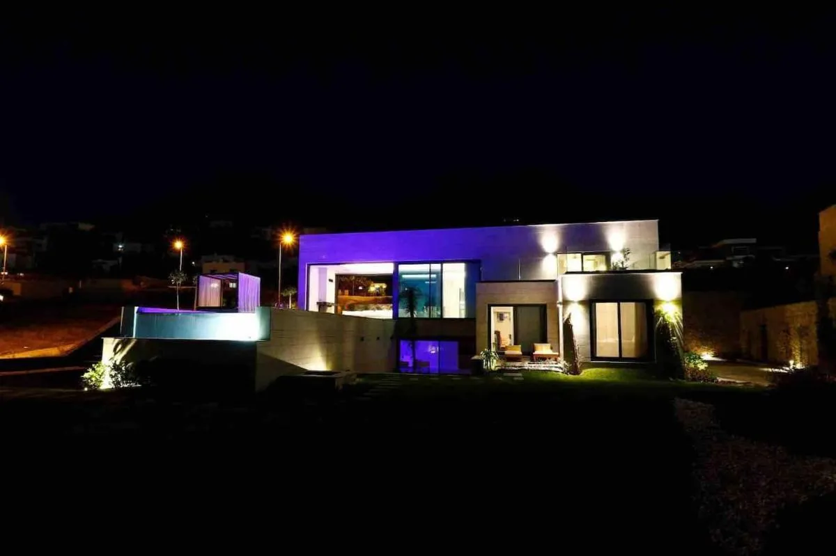 Image 2 of Vistaport A – Luxury Villa