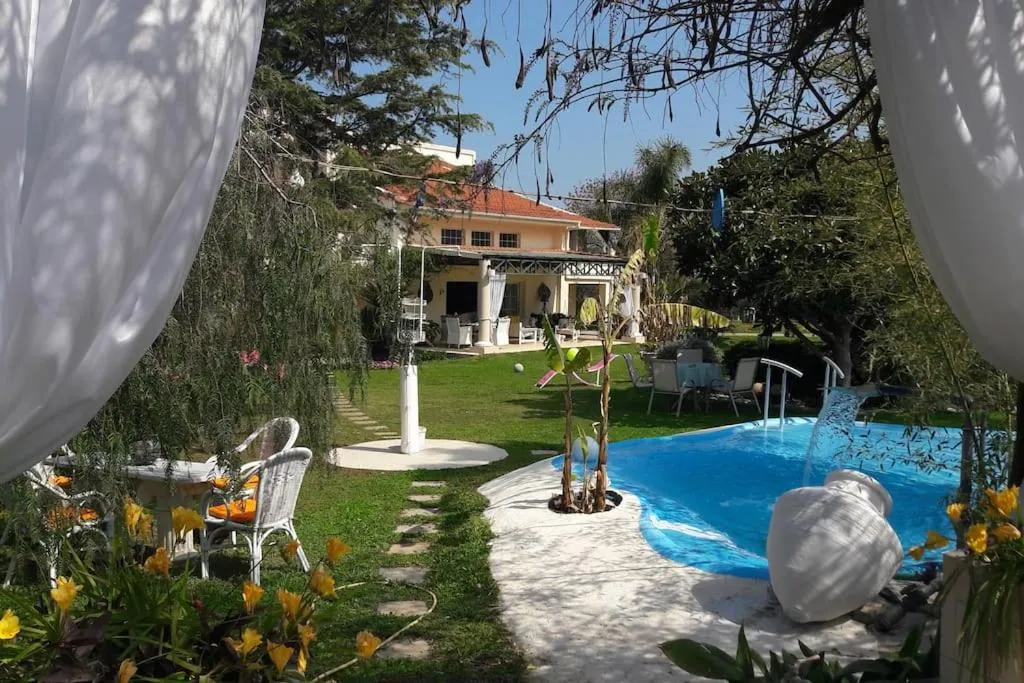 Image of villa in paradise